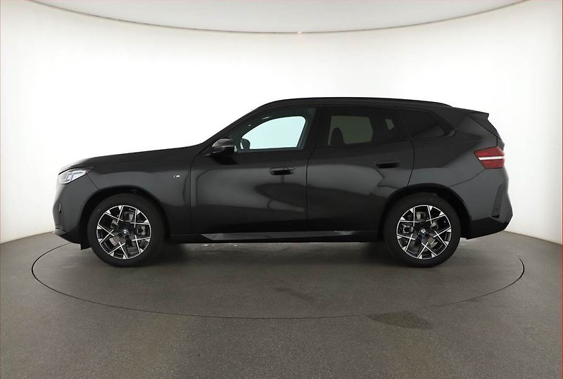 BMW X3 (2025) 20 xDrive, M SPORT, DPH - fotka 3 z 27