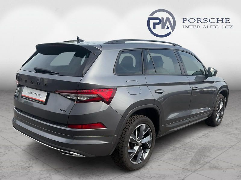 Škoda Kodiaq 2.0TDI Sportline DSG 4x4 7míst - fotka 2 z 24