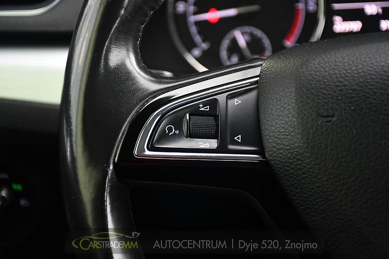 Škoda Superb 2.0TDi  - fotka 30 z 58