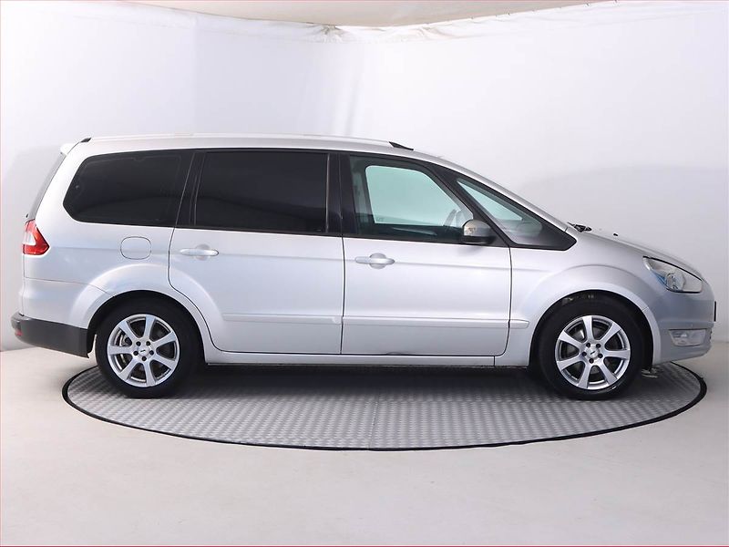 Ford Galaxy (2011) 1.6 TDCi, 7 míst, Navi - fotka 6 z 18
