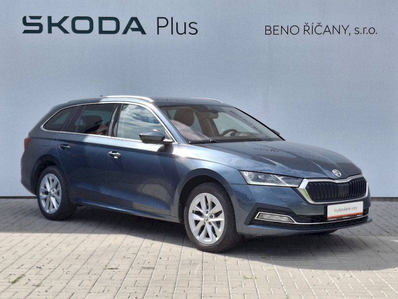 Škoda Octavia (2022) Combi Style Plus DSG 4x4 2,0TD - fotka 11 z 35