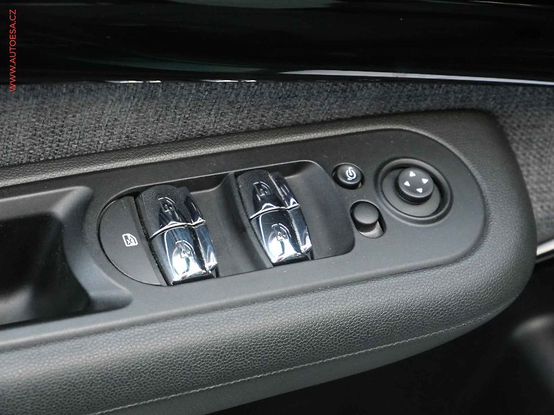 Mini Clubman (2021) 2.0d 4x4, S, AT, LED, navi - fotka 11 z 22