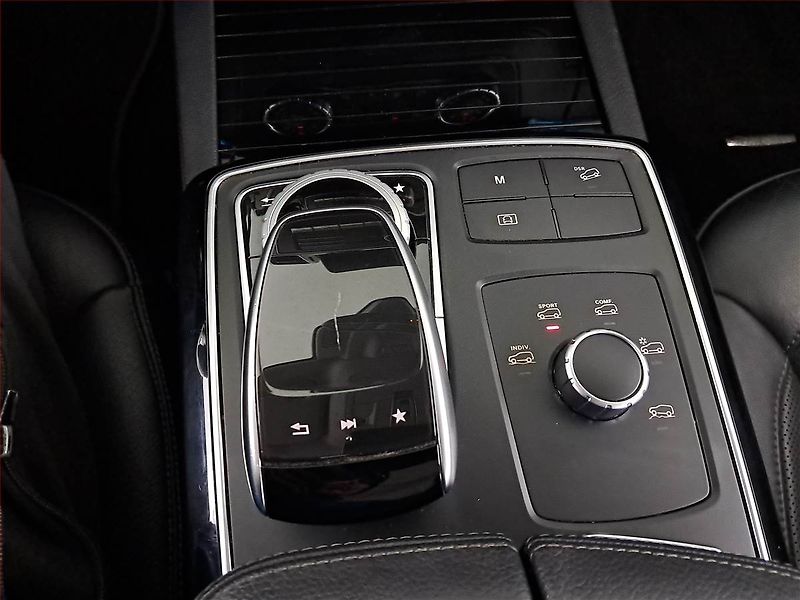 Mercedes-Benz GLE (2018) 350 d - fotka 16 z 22