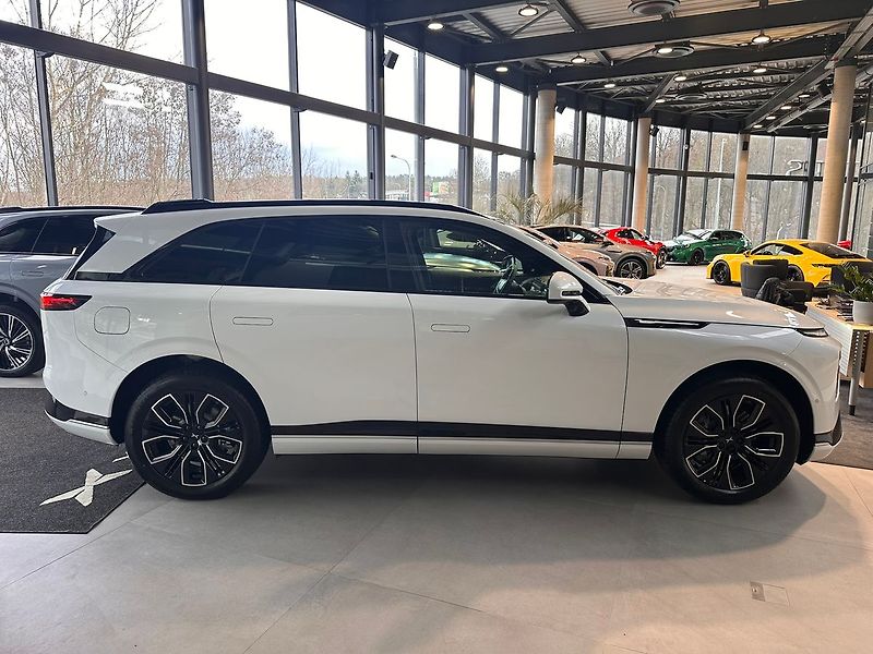 Xpeng G9 (2026) RWD Long Range - 351 HP !!! - fotka 4 z 12