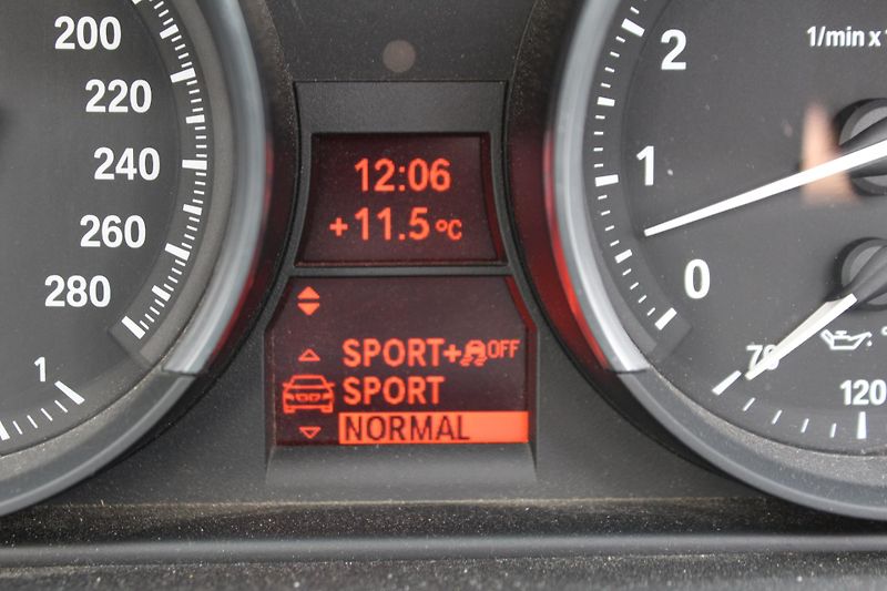 BMW Z4 sDrive23i - fotka 18 z 21