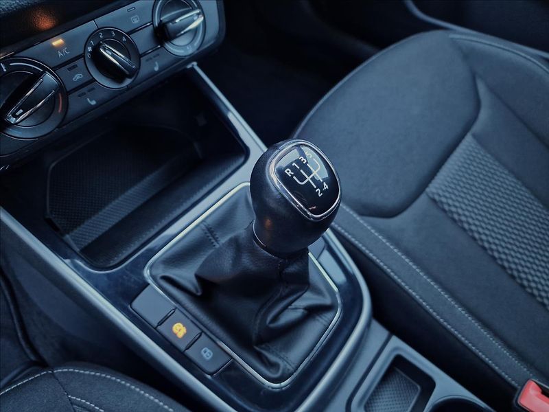 Škoda Fabia 1.0 TSI Style,Původ ČR,1.Maj. - fotka 36 z 49