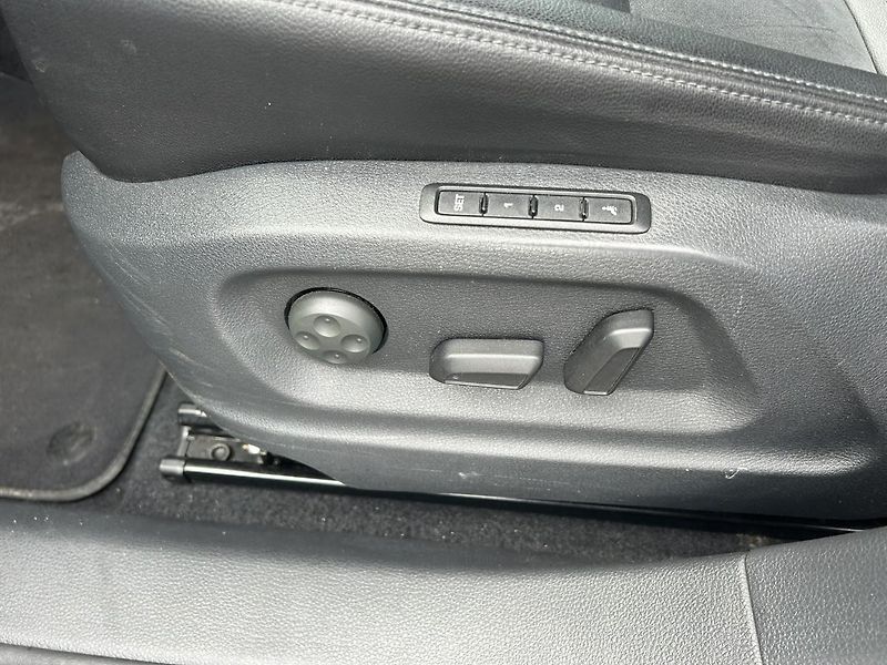 Volkswagen Sharan 2.0TDI 135kW DSG 4MOT - fotka 16 z 23