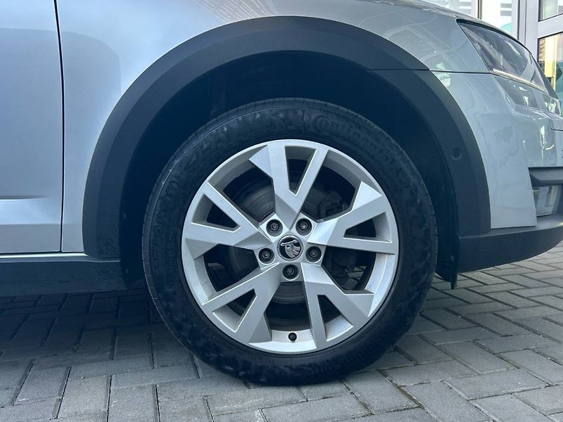 Škoda Octavia (2016) 2.0 TDI 4X4 Scout - fotka 21 z 25