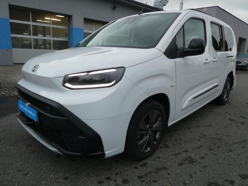 Toyota ProAce City Verso 1,5D 96kW  7 míst závěs  - fotka 1 z 15