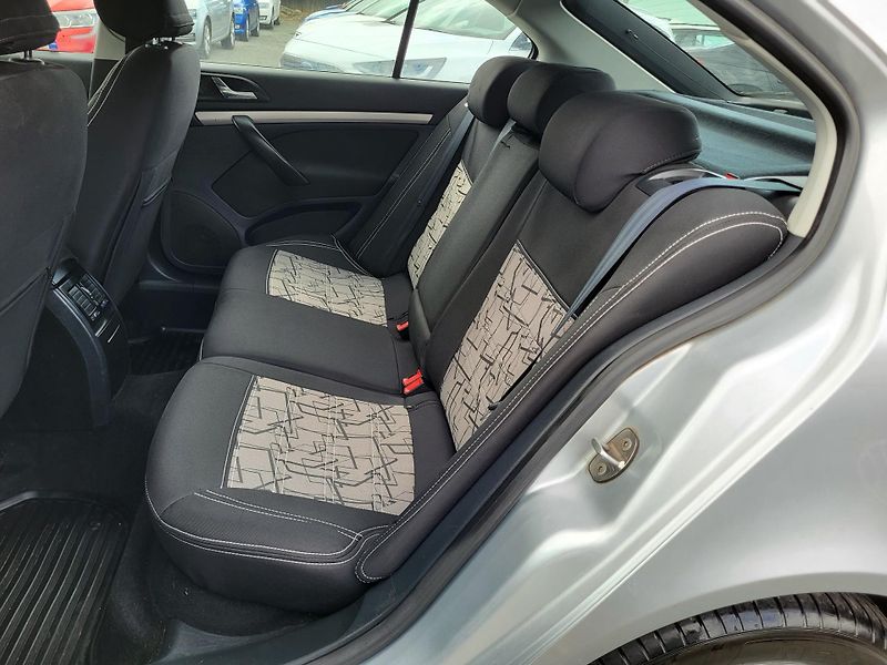 Škoda Octavia II FL 1.6 TDi 77kW ELEGANCE - fotka 8 z 47
