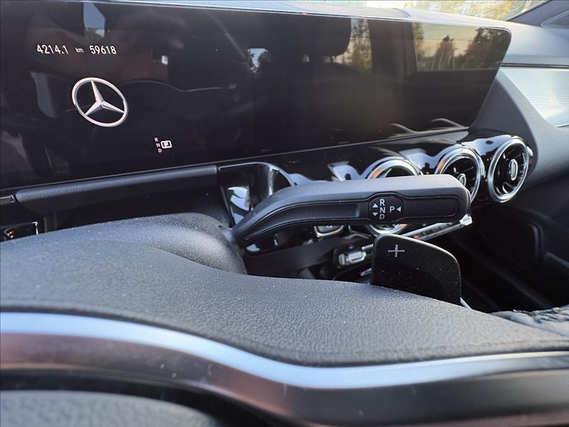 Mercedes-Benz GLA 2,0 2.0d AT,Full Led,Nav,Výhře - fotka 8 z 35