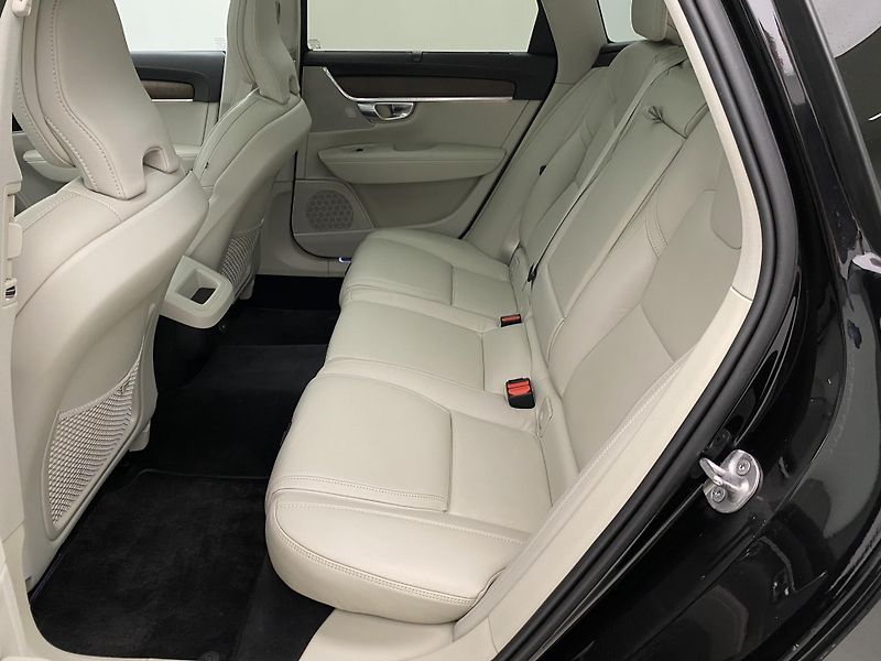 Volvo V90 B4 AWD BRIGHT PLUS AUT CZ - fotka 5 z 60
