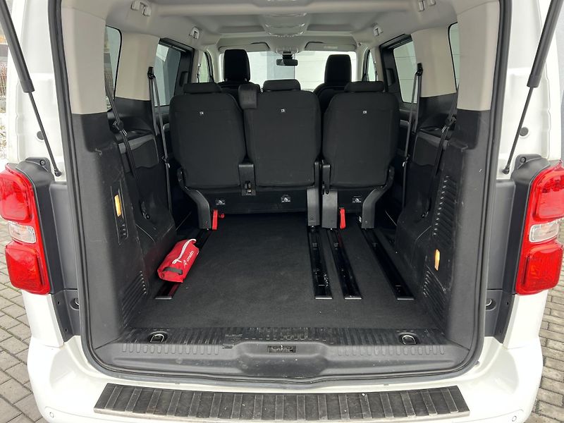 Citroën SpaceTourer (2022) 2.0HDi 130kW AUTOMAT DPH - fotka 11 z 22