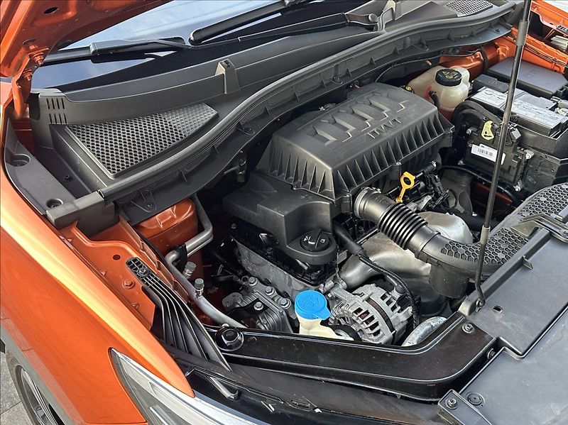 MG ZS 1,5 DVVT 106PS  Essential - fotka 46 z 54