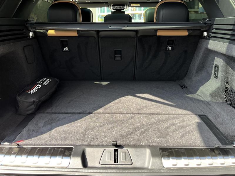 Land Rover Range Rover Sport (2026) 3,0 D250 SE AWD* - fotka 5 z 31