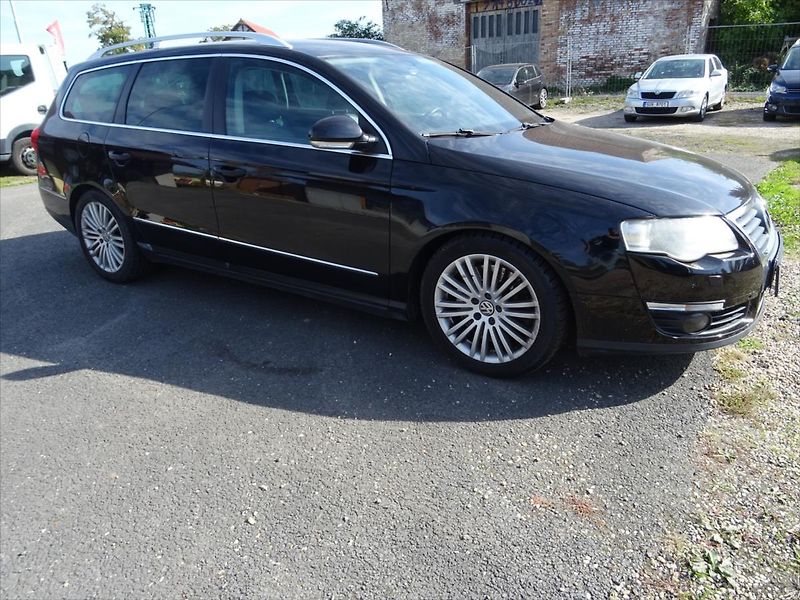 Volkswagen Passat 3,2 i 184 kW 4x4 - fotka 5 z 20