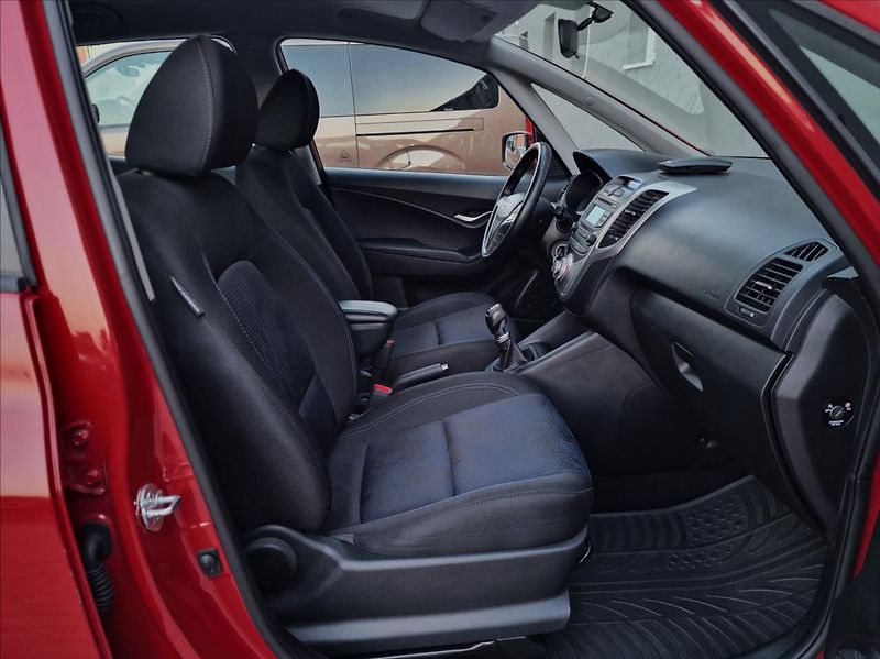 Hyundai ix20 1.4i 66kW,2x Kola,původ ČR - fotka 14 z 43