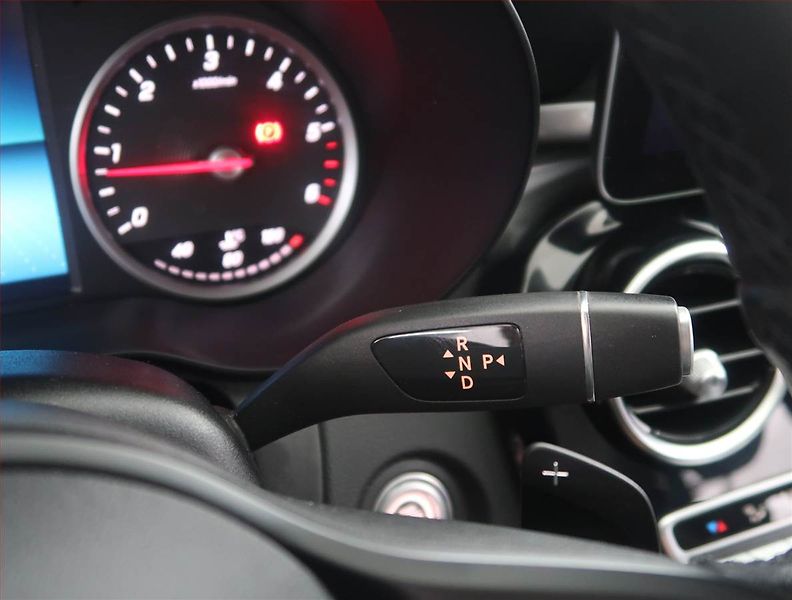 Mercedes-Benz Třídy C (2019) C 200 d, Automat, Navi - fotka 13 z 20