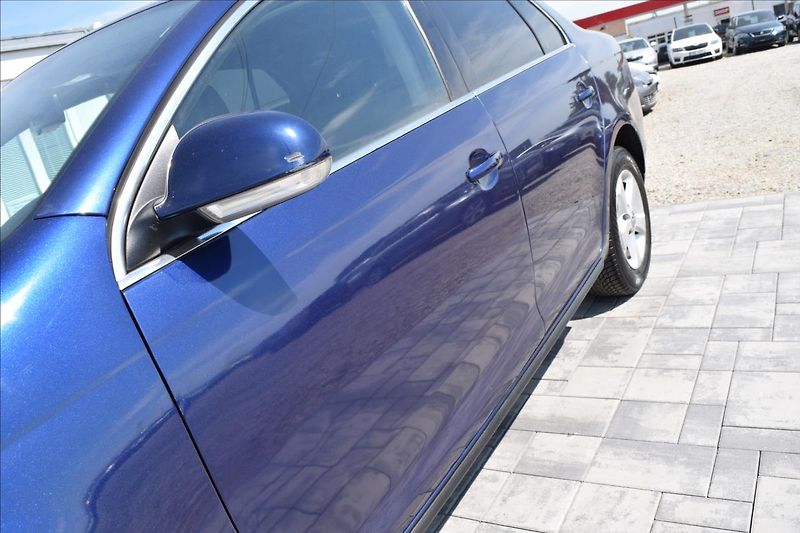 Volkswagen Jetta 1,9 TDI 77KW NOVÁ STK ALU - fotka 8 z 43