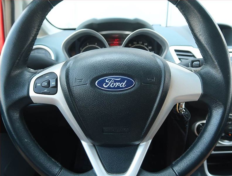 Ford Fiesta (2009) 1.25, Serv.kniha, Tempomat - fotka 15 z 16
