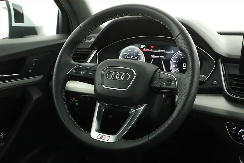 Audi Q5 (2024) 50 TFSI e - fotka 21 z 27