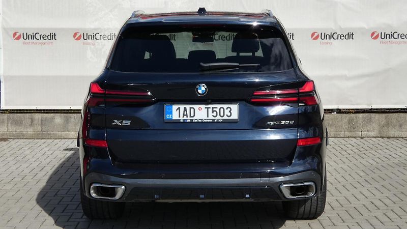 BMW X5 30d xDrive M Sport - fotka 4 z 26