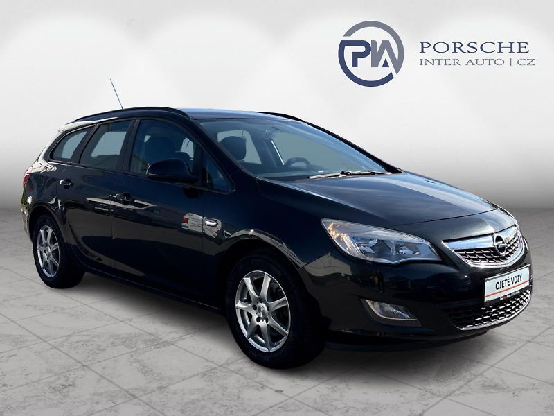 Opel Astra 1.7 TDCi Sports Tourer 81 kW - fotka 6 z 23