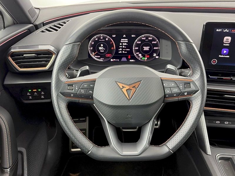 Cupra Leon (2023) ST 2.0 TSI 180kW DSG - fotka 9 z 33