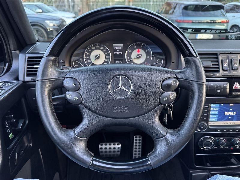Mercedes-Benz Třídy G G 500 AMG - fotka 11 z 24