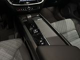Volvo V60 (2026) 2,0 B4  Core - náhled 32