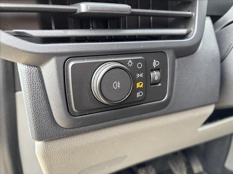 Ford Transit Custom 2,0 EcoBlue 100kW L1 - fotka 22 z 36
