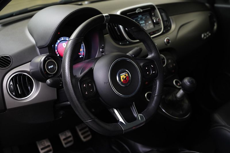 Abarth 595 - fotka 14 z 24