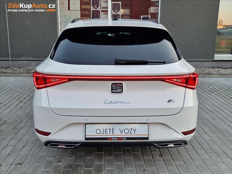 Seat Leon 2.0TDI 110kW DSG FR ST,1.Maj - fotka 9 z 50