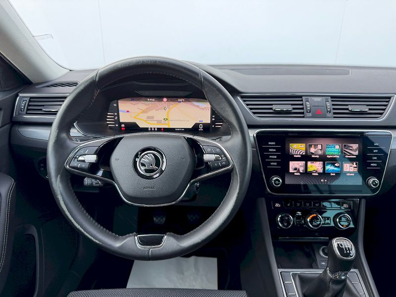 Škoda Superb (2023) 2.0 TDI 110kW Style Matrix Man - fotka 8 z 34