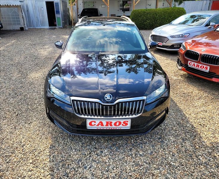 Škoda Superb 1,5 zálohováno - fotka 49 z 50