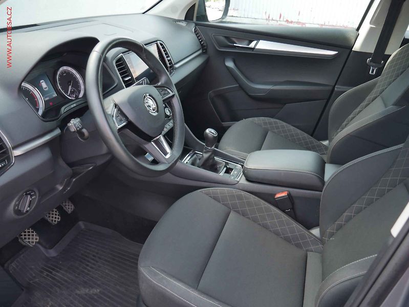 Škoda Karoq (2019) 1.0TSi, ČR, STK 7/28, LED - fotka 9 z 15