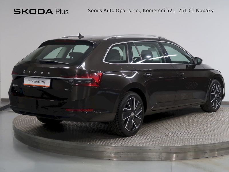 Škoda Superb (2021) STYLE 2.0TDI 147KW 4x4 DSG LED - fotka 2 z 36