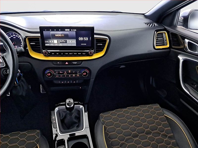 Kia XCeed (2019) 1.4 T-GDI, ČR,1.maj - fotka 8 z 19