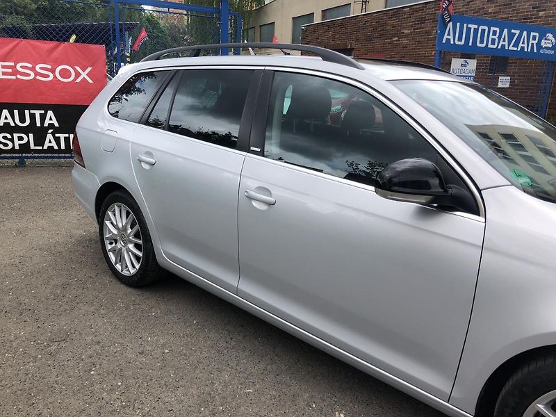 Volkswagen Golf (2011) 2,0TDi STYLE nez. rezervace - fotka 9 z 68