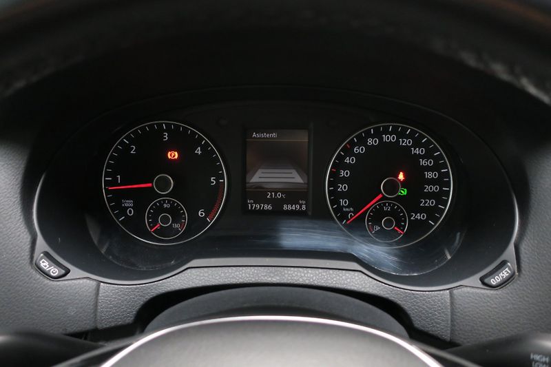 Volkswagen Sharan (2016) 2.0 TDI 135kW 4M Highline DSG - fotka 17 z 50