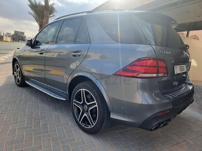 Mercedes-Benz GLE (2019) Luxusní SUV s AMG paketem - fotka 5 z 10