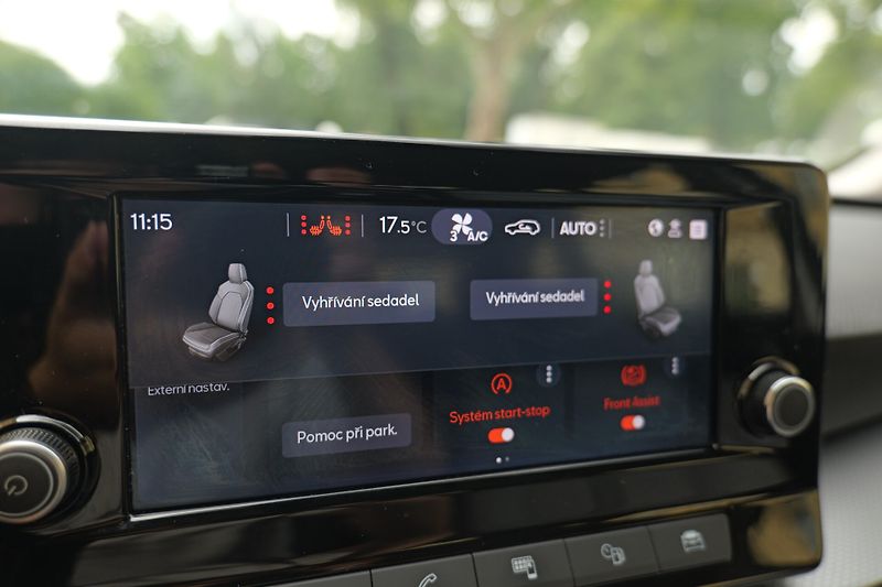 Seat Leon ST 1.0 eTSI DSG CarPlay ACC Ke - fotka 25 z 29