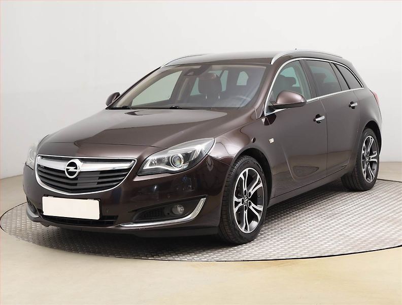 Opel Insignia (2016) Cosmo 2.0 CDTI, 4X4, Automat - fotka 2 z 22