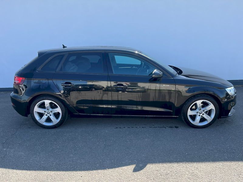 Audi A3 (2017) Nové Sportback Linie Sport 1.6 - fotka 8 z 28