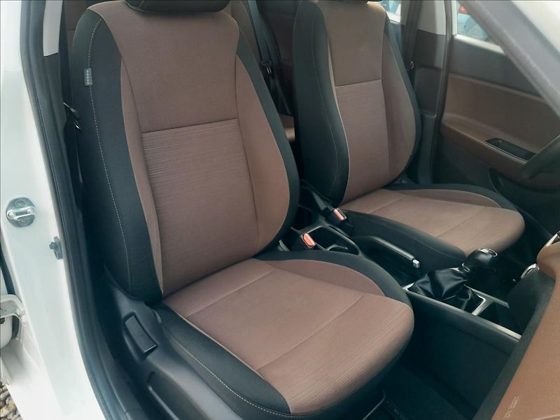 Hyundai i20 FC 1,2i 55kW - fotka 29 z 48