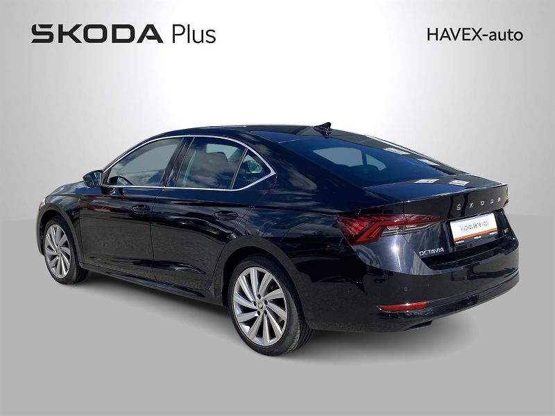 Škoda Octavia (2023) 1.5 TSI M-HEV DSG Style - fotka 37 z 38