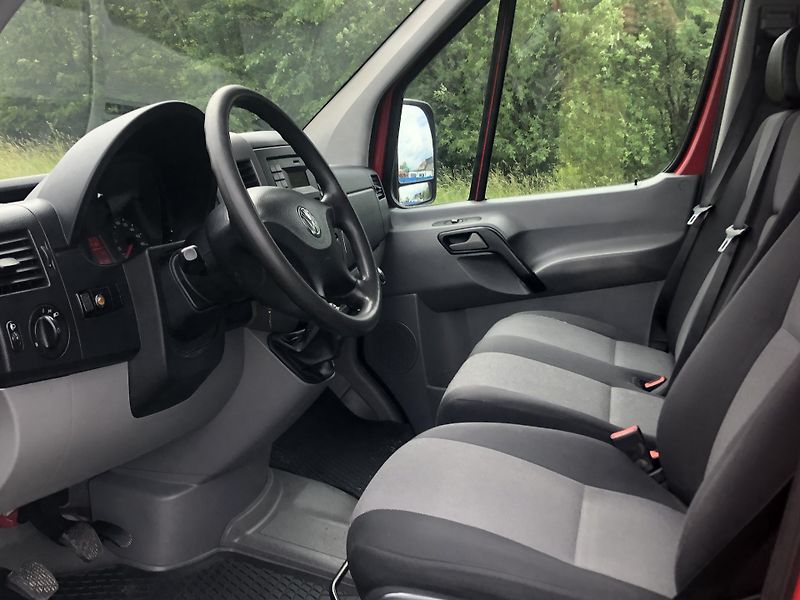 Volkswagen Crafter (2015) 2.0 TDi - fotka 10 z 13