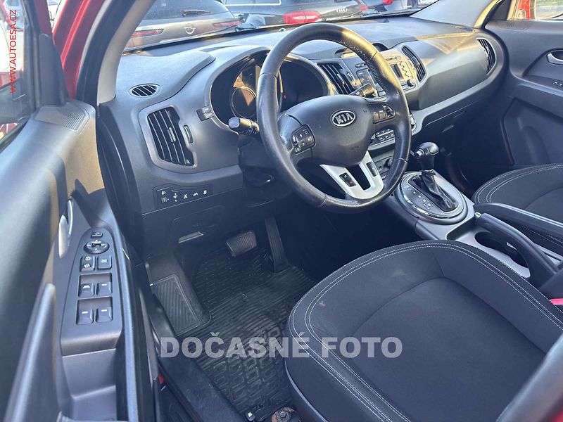 Kia Sportage (2012) 2.0CWT 4x4, ČR, AT, autoAC - fotka 3 z 3