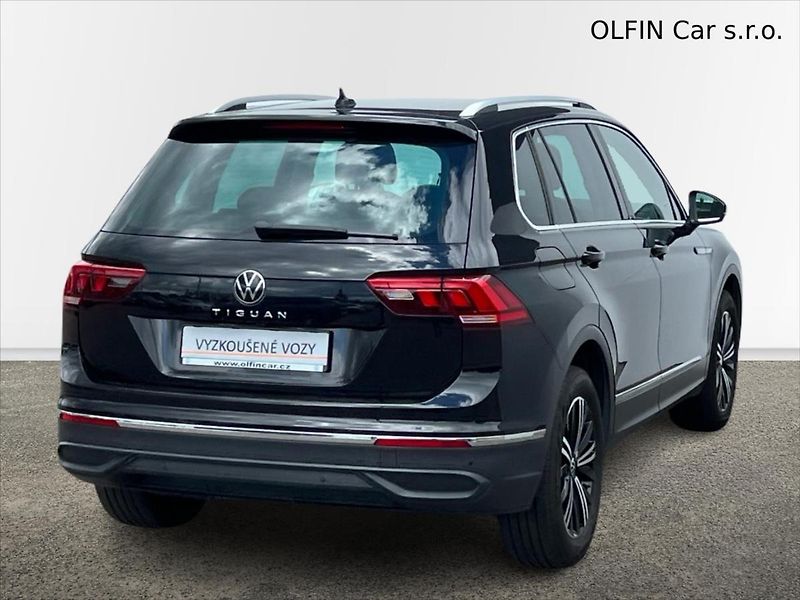 Volkswagen Tiguan 1,5 TSi 110kW 7DSG LIFE - fotka 2 z 27