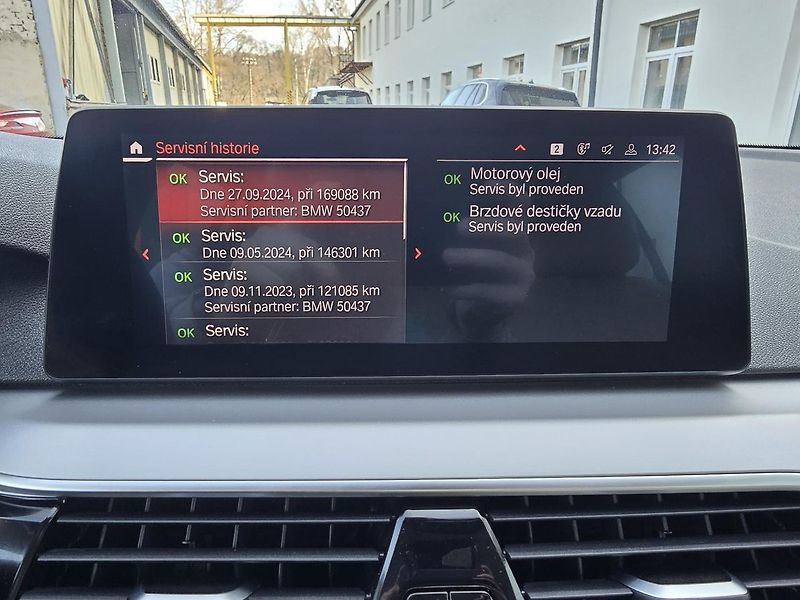 BMW Řada 5 110kW LED+NAVI+KŮŽE - DPH - fotka 41 z 58